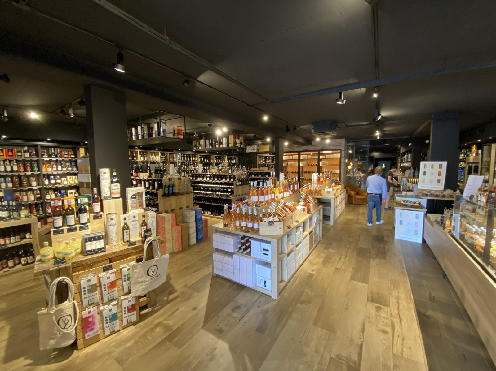Picture of Buy local products or have a drink at Les Ceps D’or