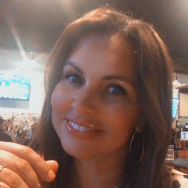 Kelli Taylor