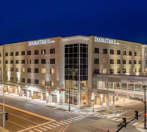 Picture of Double Tree by Hilton Evansville