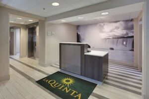 Picture of La Quinta Inn & Suites by Wyndham Batavia