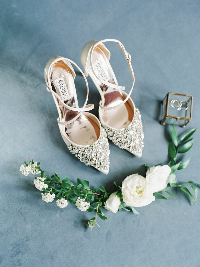 silver badgley mischka pointed toe stilettos with silver crystal and rhinestone embellishments