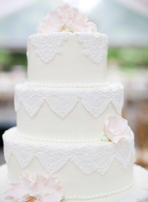 Vintage Fondant Lace Wedding Cake