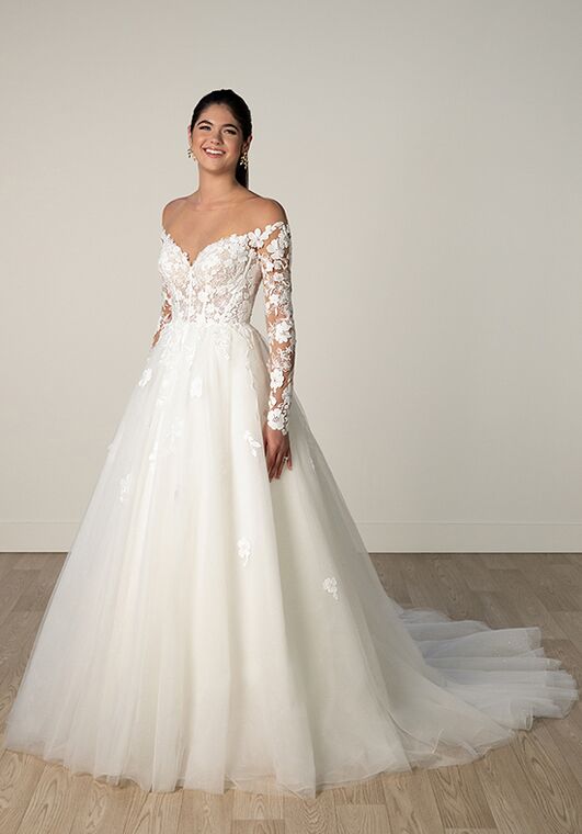 Stella York 8012 Ball Gown Wedding Dress - 6