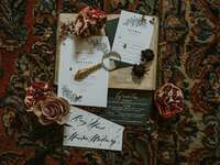 25 Dark & Mysterious Moody Wedding Ideas
