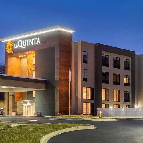 Picture of La Quinta Inn & Suites by Wyndham Aberdeen-APG