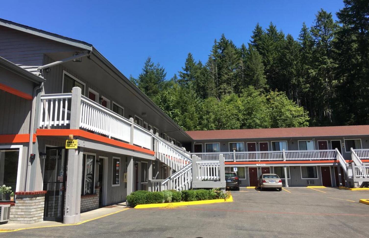 Picture of Belfair Motel