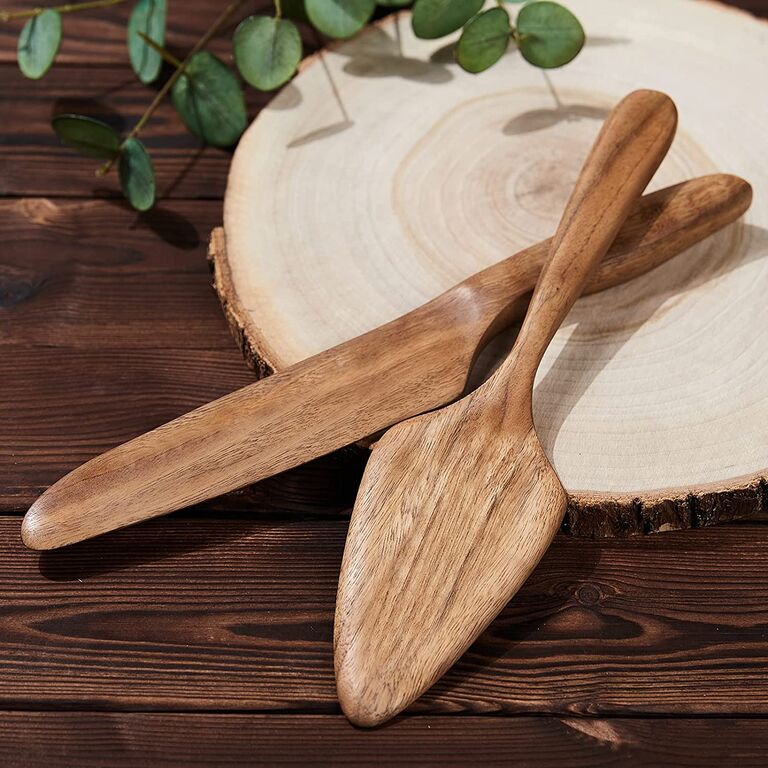 Wooden cake cutting set from Amazon. 