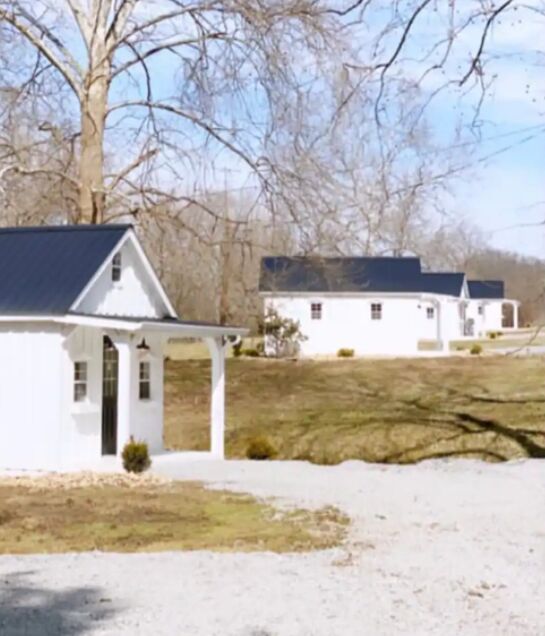 Picture of Small Cabins 2 Minutes From Venue