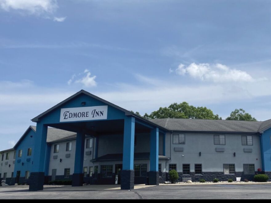 Picture of Edmore Inn (formerly Maxfield's Inn)