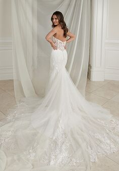 Justin Alexander Elora Fit-and-Flare Wedding Dress