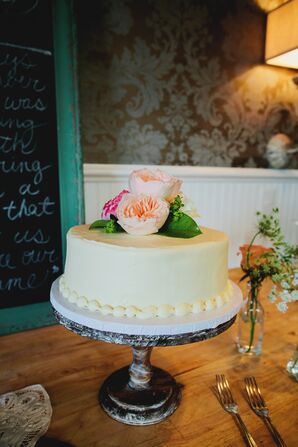 Traditional White Round Cake