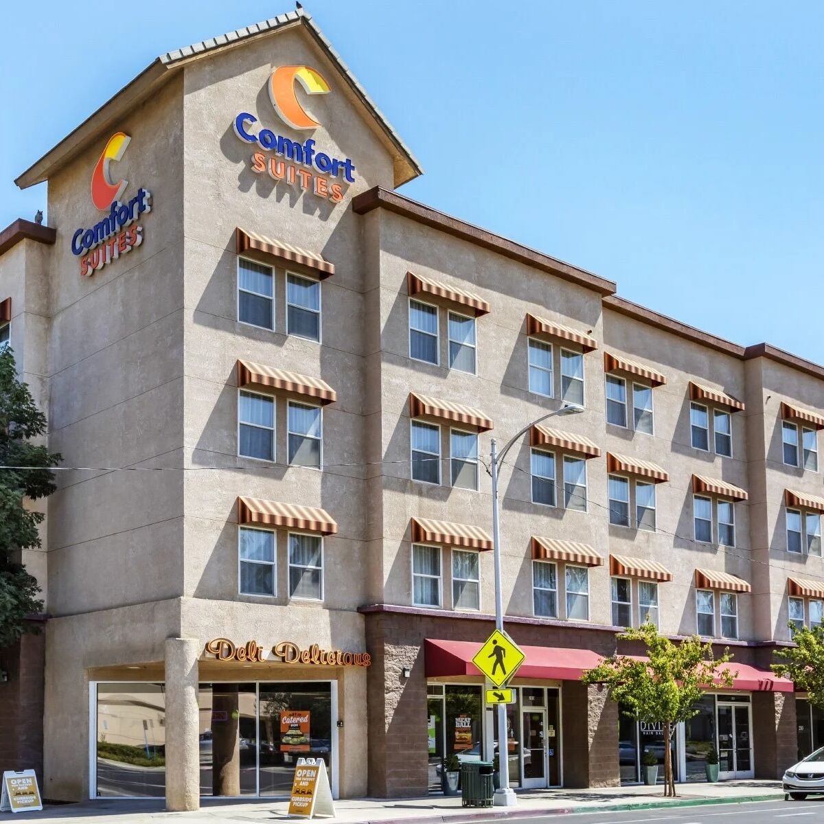 Picture of Comfort Suites Visalia - Convention Center
