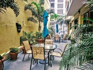 Picture of El Canario by The Lagoon