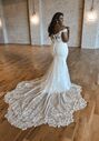 Essense of Australia D3247 plus Fit-and-Flare Wedding Dress - thumbnail - 5