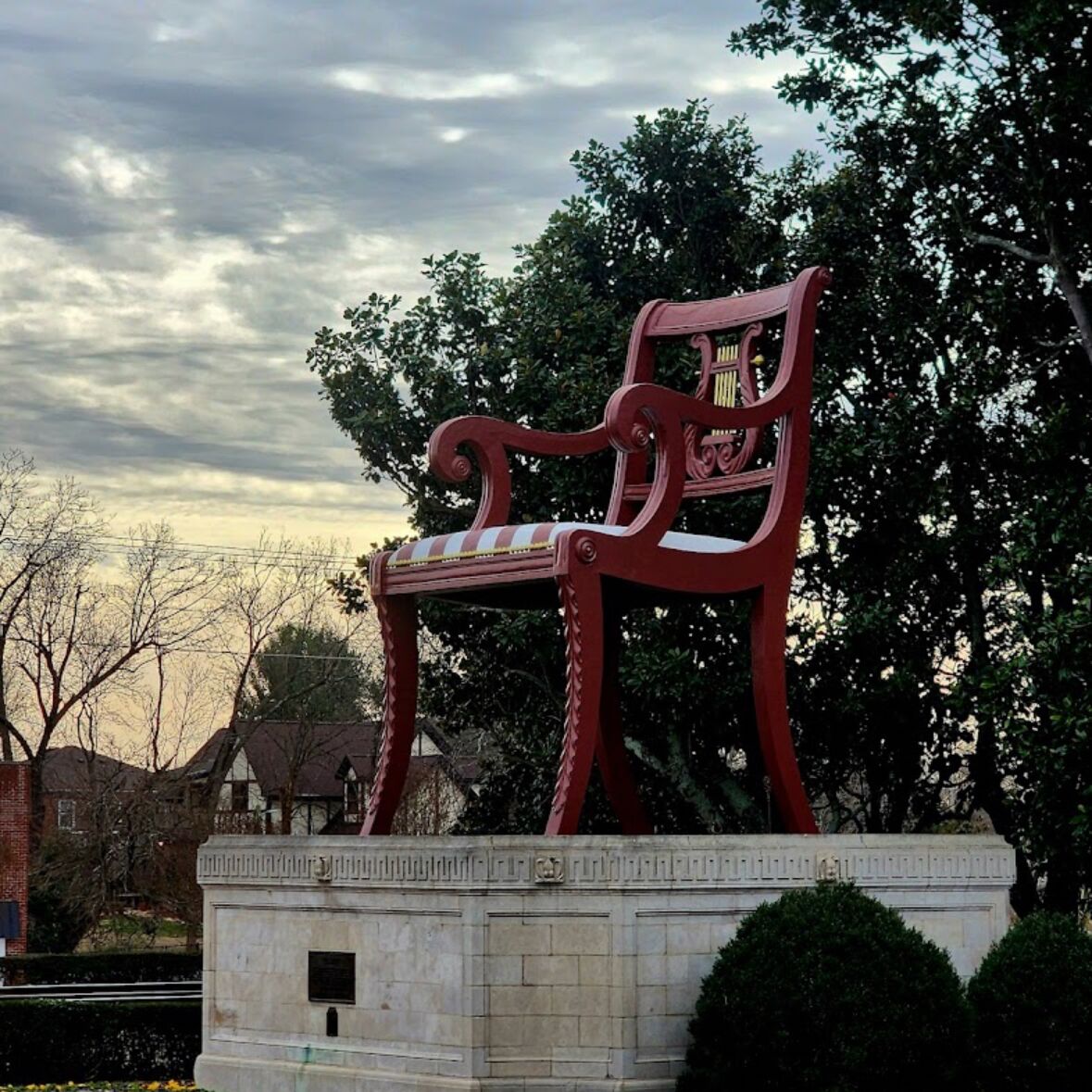 Picture of Visit The Big Chair In Thomasville