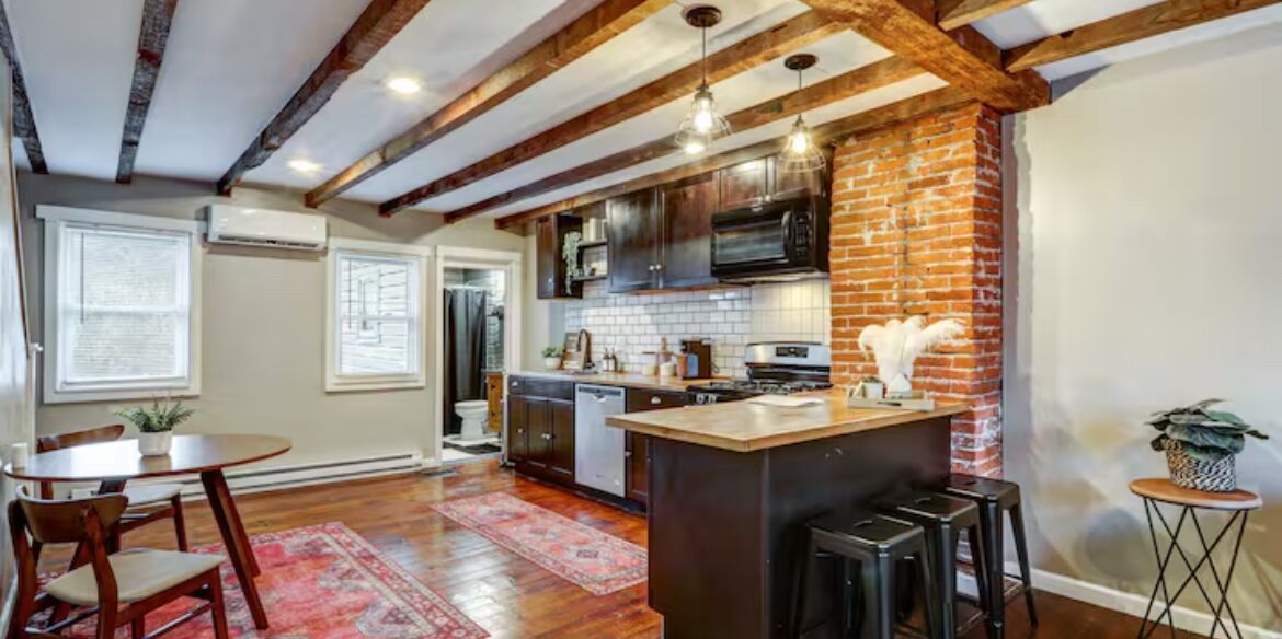 Picture of Cozy Airbnb Apt