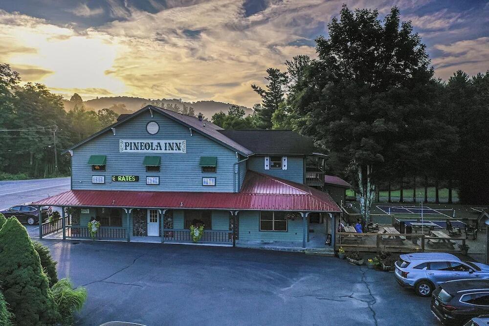 Picture of The Pineola