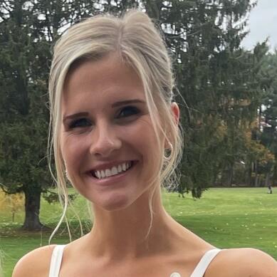 Lauren Oliveri 