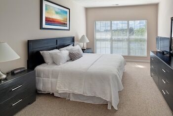 Picture of BridgeStreet at Hilliard Grand