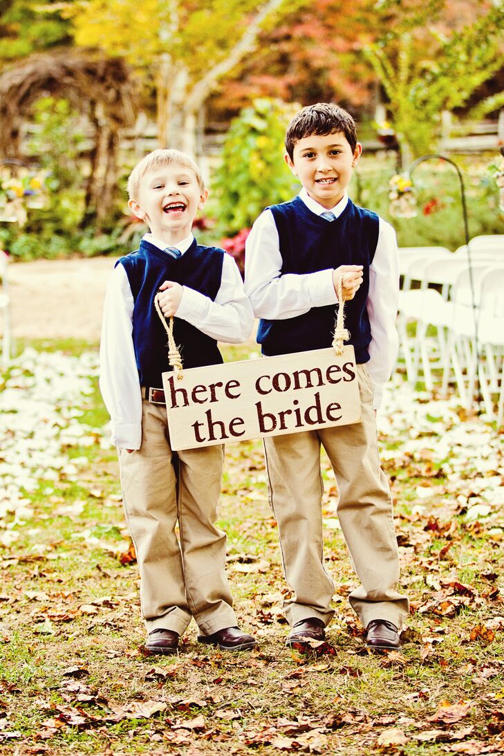 Here Comes the Bride Sign