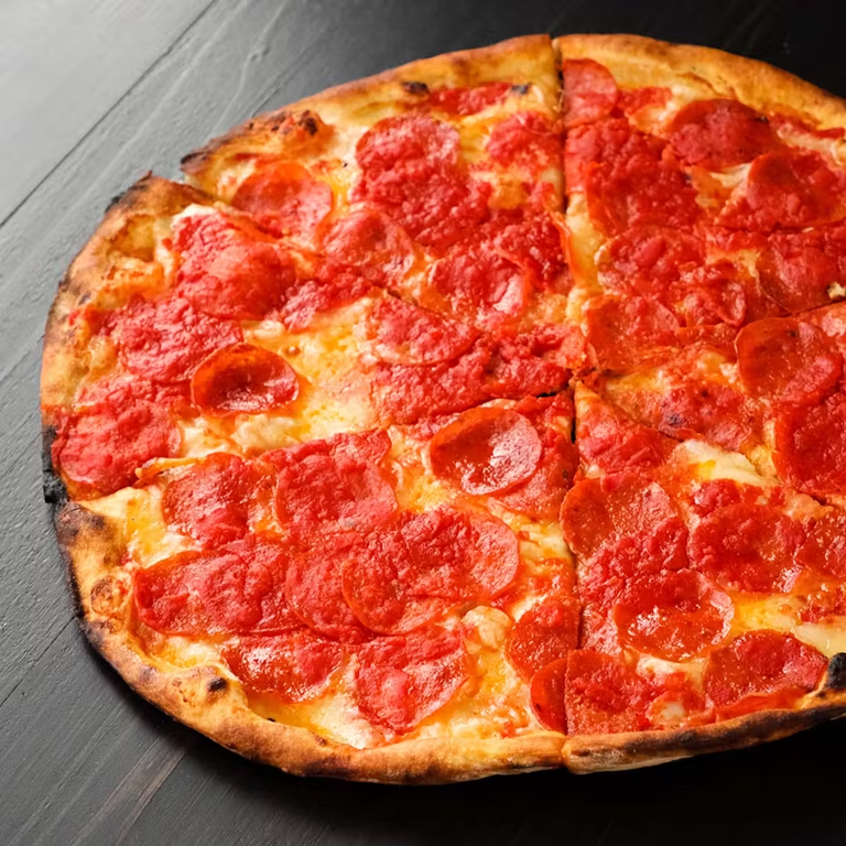 New York Pizza from Goldbelly for your engagement gift