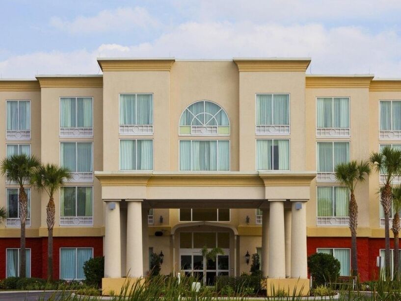 Picture of Holiday Inn Express & Suites Arcadia, an IHG Hotel