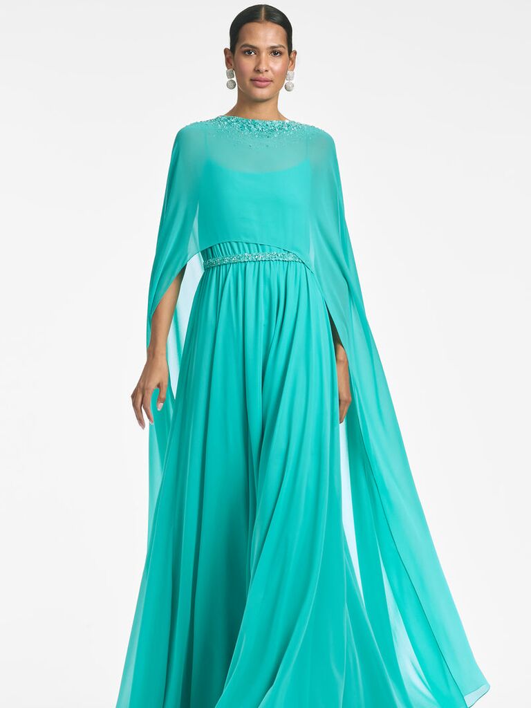 Blue mother of the bride dress for a beach wedding. 