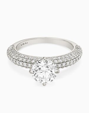 VRAI Classic Round Cut Engagement Ring