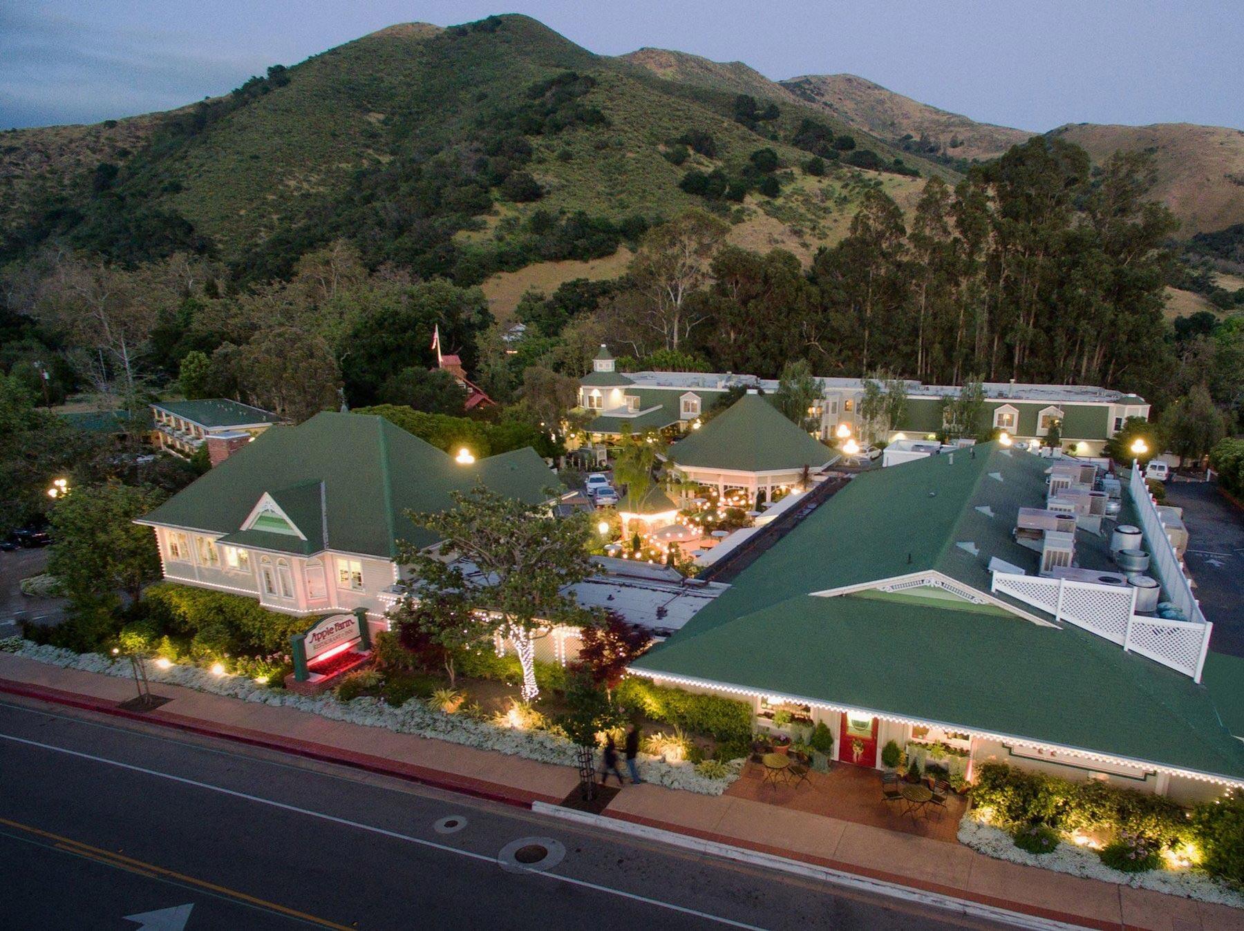 Picture of Apple Farm Inn