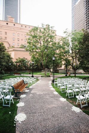 Intimate Outdoor Ceremony Setting