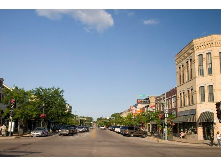 Picture of Downtown Lake Geneva