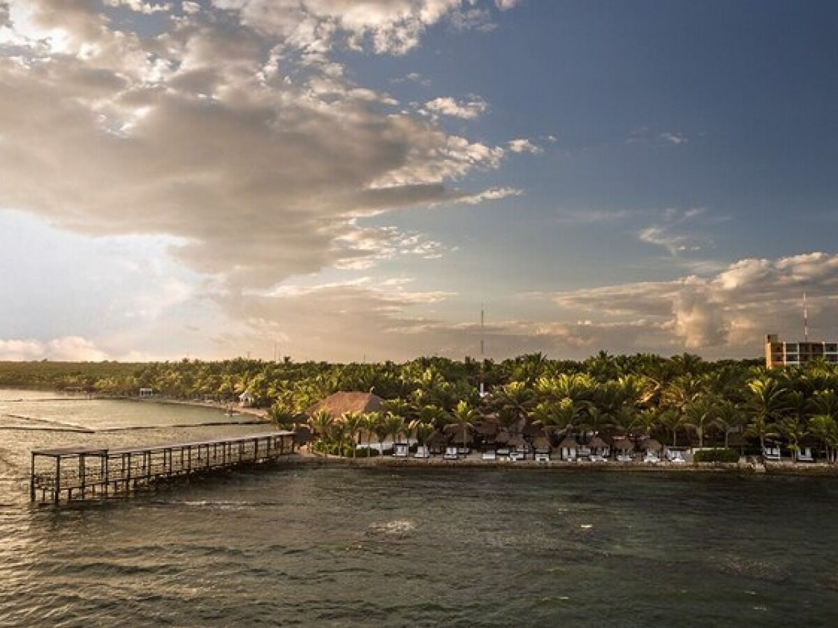 Picture of El Dorado Seaside Palms