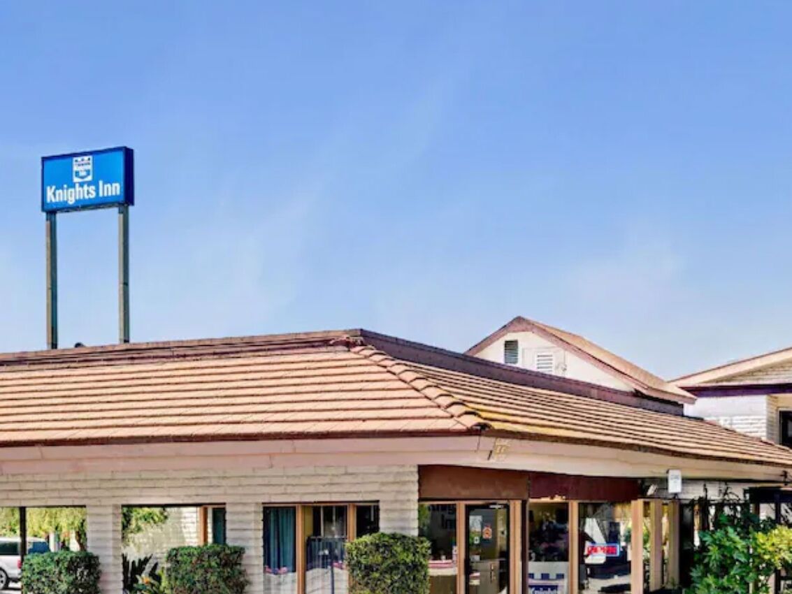 Picture of Knights Inn Claremont