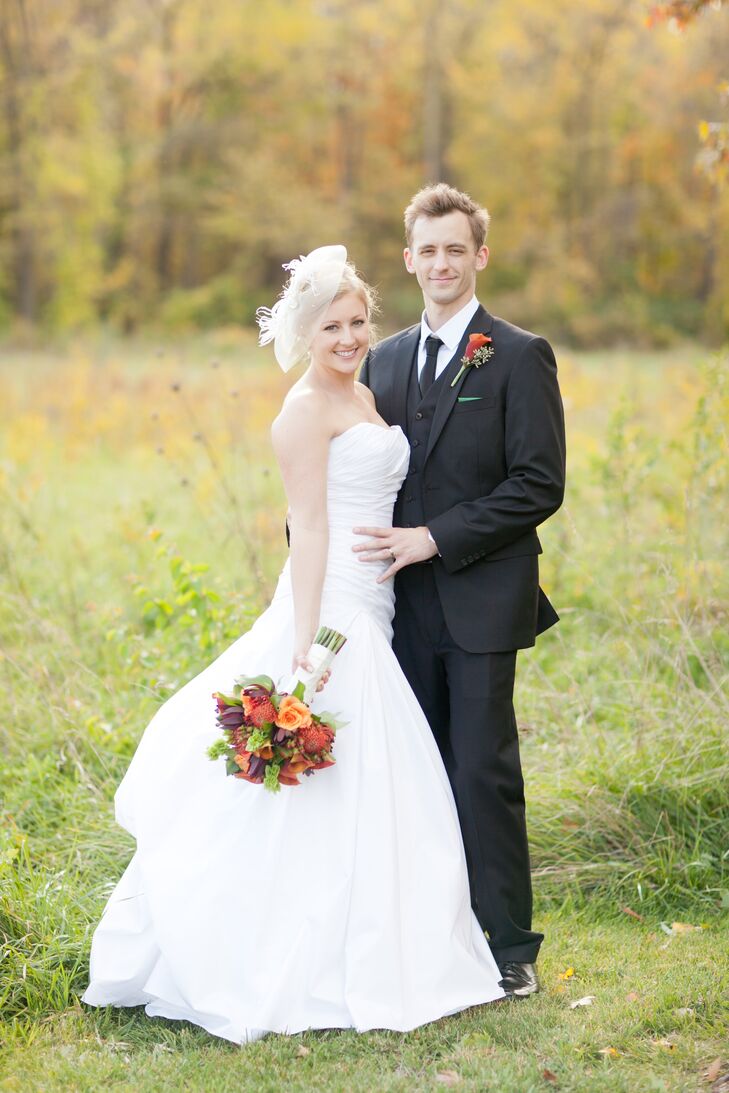 Erica Sutherlin, 24, a visual manager, and Johnathan Sutherlin, 27, an operations manager, exchanged vows in an elegant fall wedding in Indiana. The c