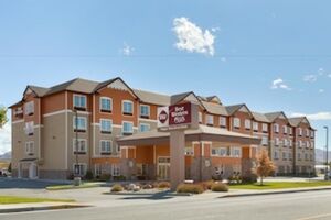Picture of Best Western Plus Peppertree Inn at Omak