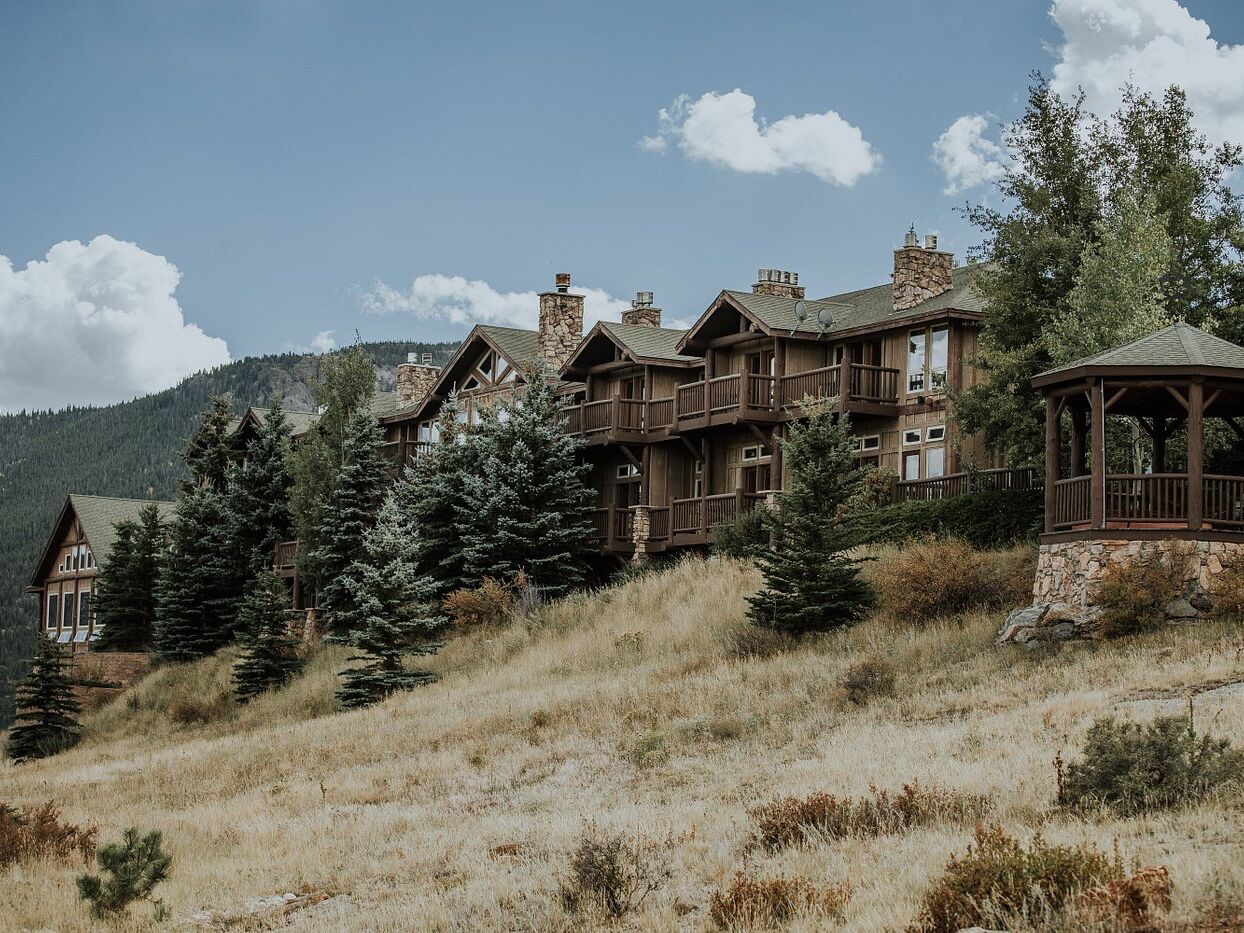 Picture of Taharaa Mountain Lodge