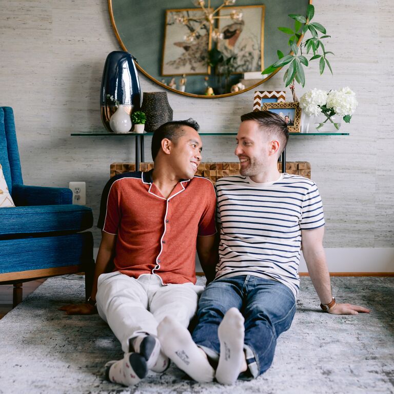 Cozy at-home engagement photoshoot ideas