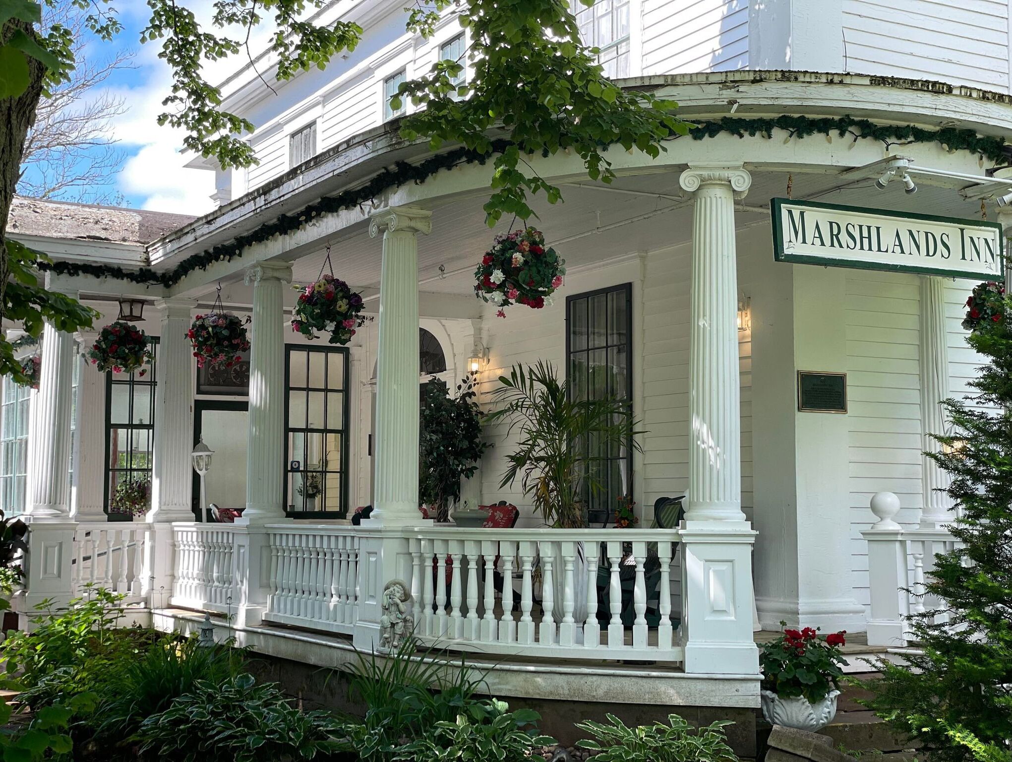 Picture of Marshlands Inn