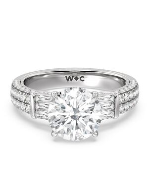 With Clarity Emerald, Round, Oval Cut Engagement Ring