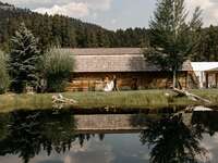 Montana wedding venue in Gallatin Gateway, Montana.