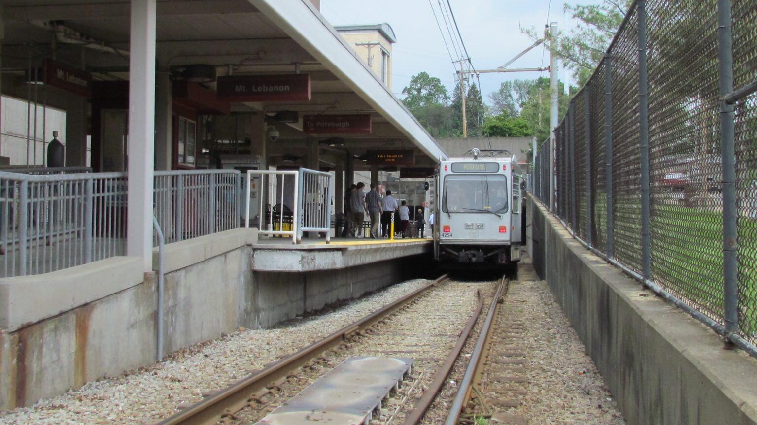 Picture of Pittsburgh Regional Transit (PRT) Mt. Lebanon Station