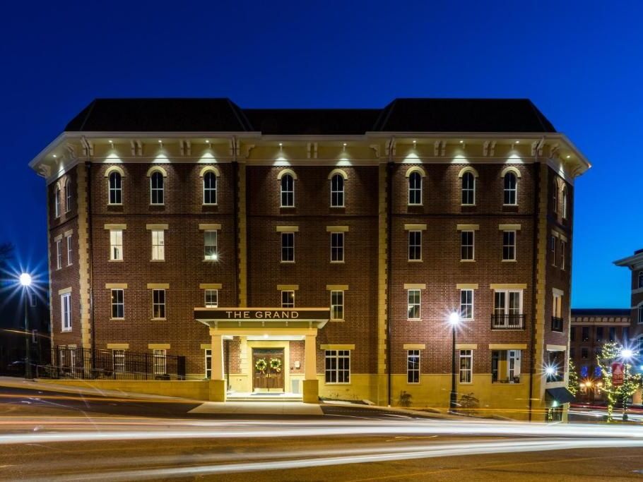Picture of The Mount Vernon Grand Hotel