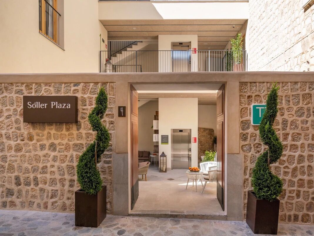 Picture of Soller Plaza