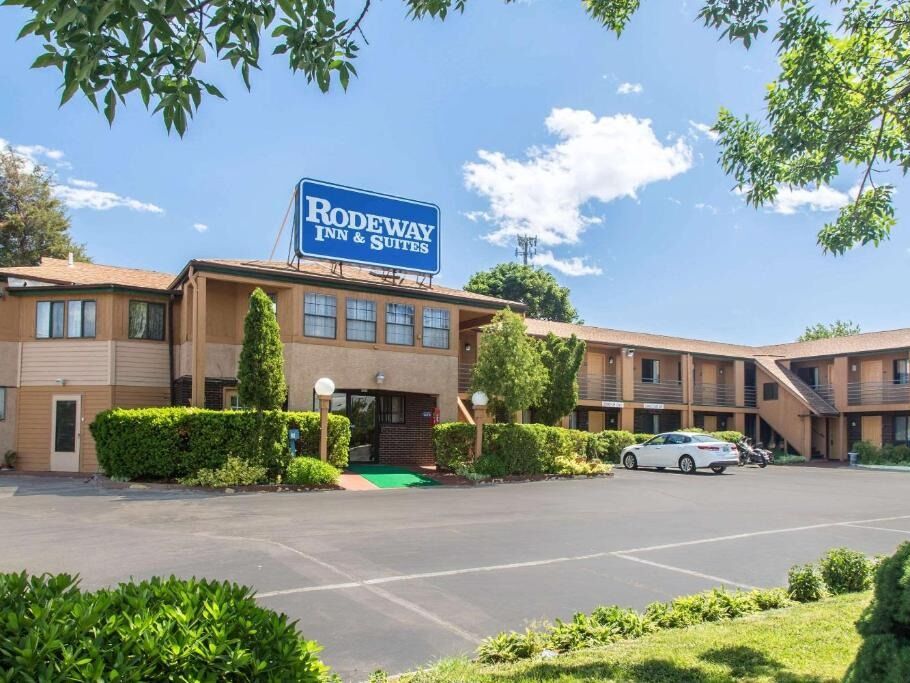Picture of Rodeway Inn & Suites Branford - Guilford