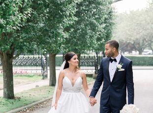 When you marry at St. Mary’s Church Newport, where John F. and Jackie Kennedy wed, a classic celebration is in order. “I am a sucker for a traditional