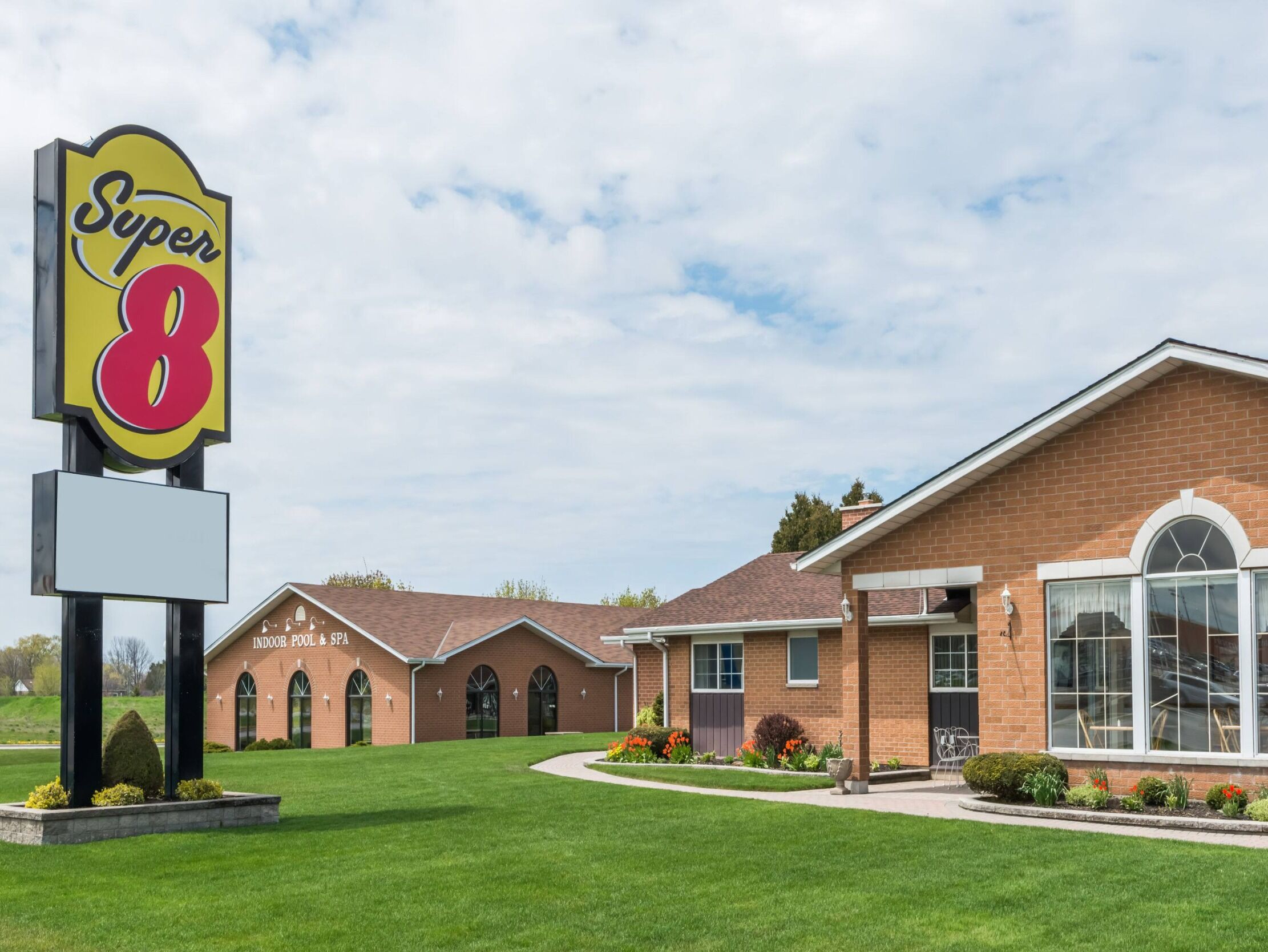 Picture of Super 8 by Wyndham Port Elgin