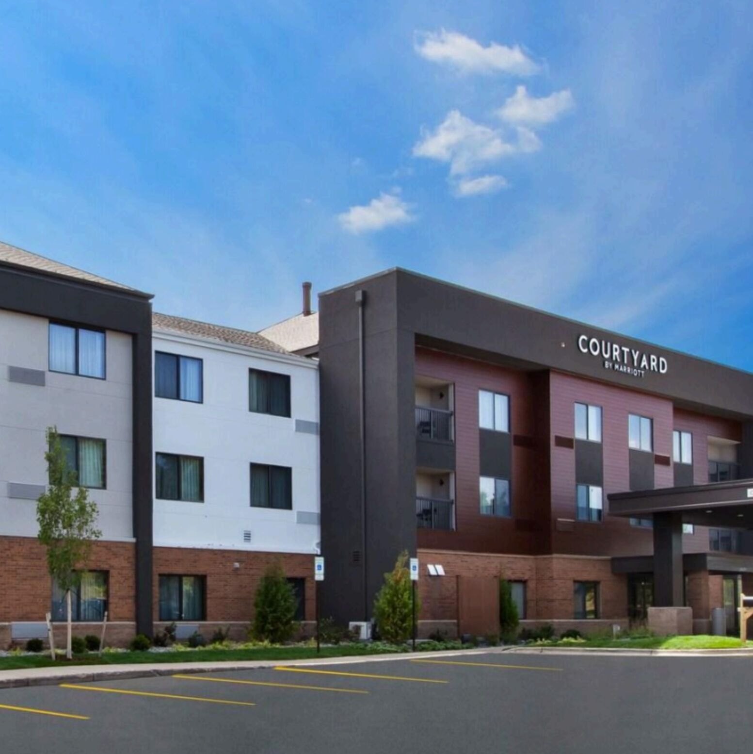 Picture of Courtyard Traverse City