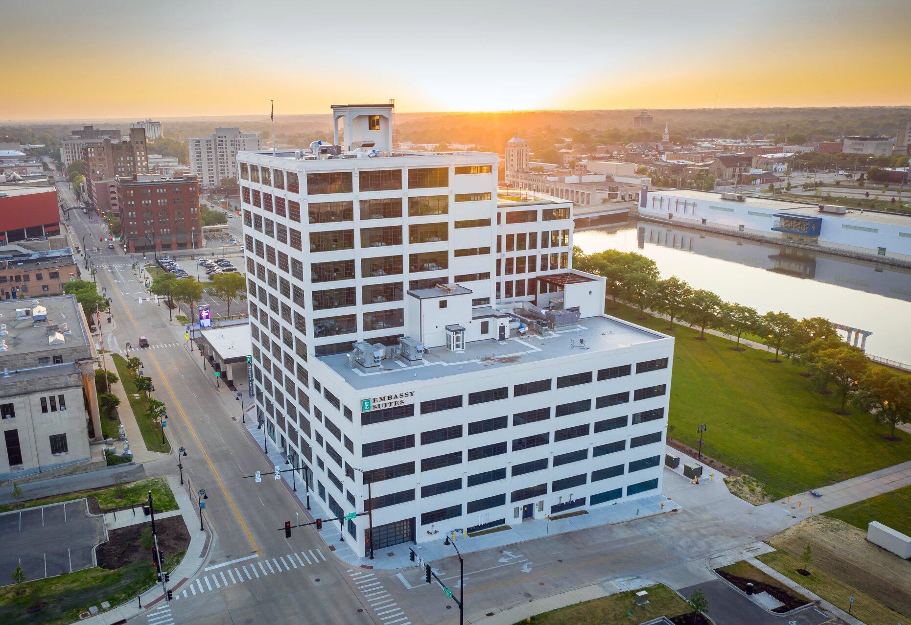 Picture of Embassy Suites Rockford