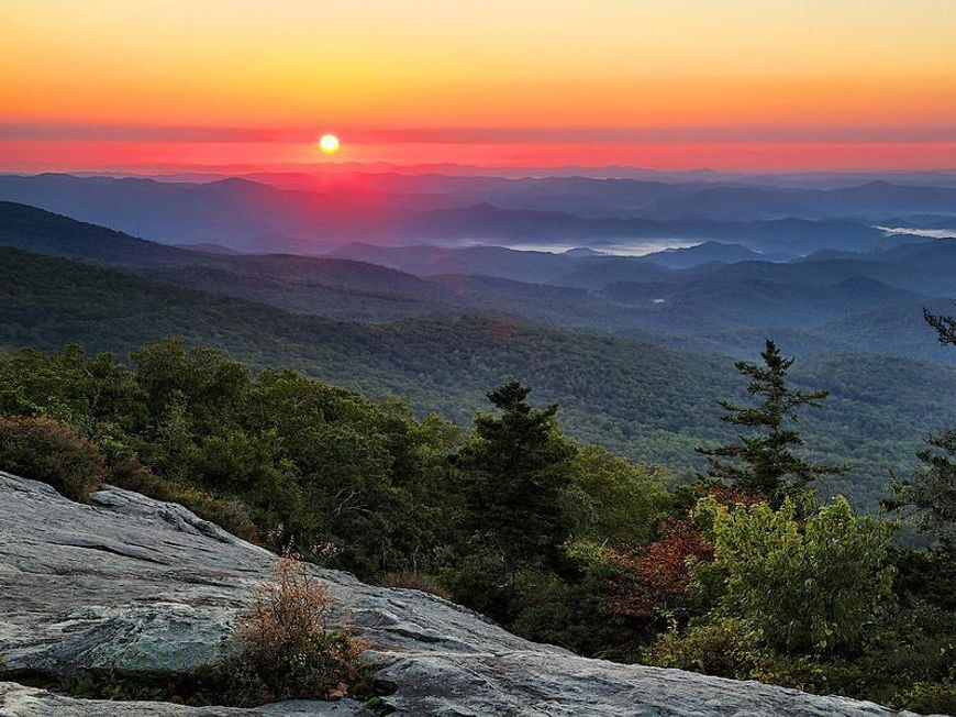 Picture of Hiking - Beacon Heights Overlook