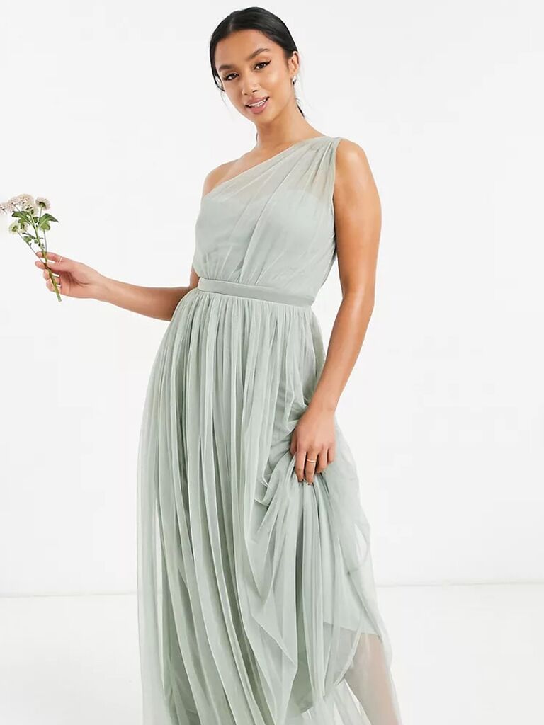 The Best Bridesmaid Dresses for Your Beach Wedding